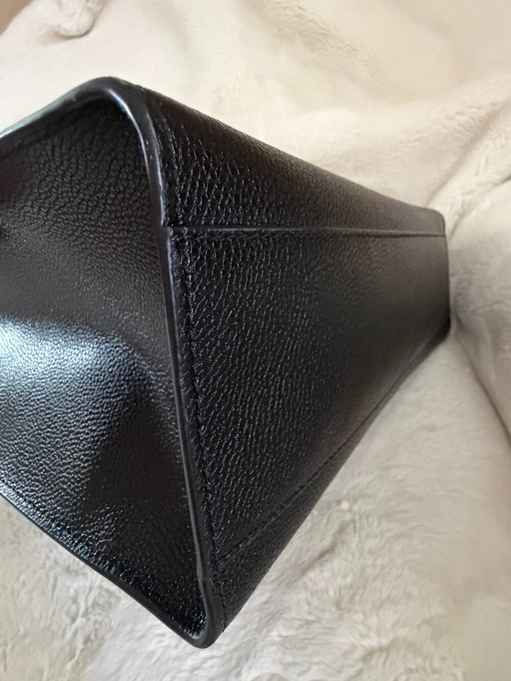 Marc Jacobs The Grind Black Leather Tote Shoulder Bag - Picture 9 of 16